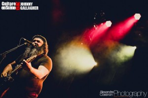 Johnny Gallagher Guitare en scene 2013 – photographie Alexandre Coesnon