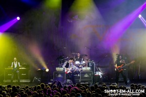 Steve Vai-2 Guitare en scene 2014 – photographie Alexandre Coesnon