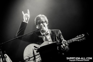 Thomas Dutronc-2 Guitare en scene 2014 – photographie Alexandre Coesnon