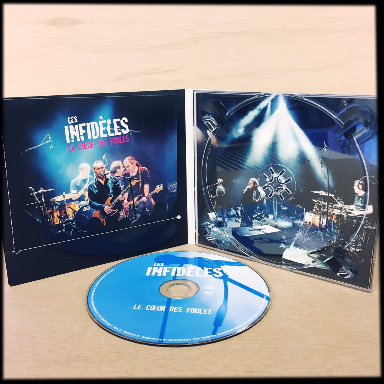 Les Infidèles, Le coeur des foules CD – photographie Alexandre Coesnon