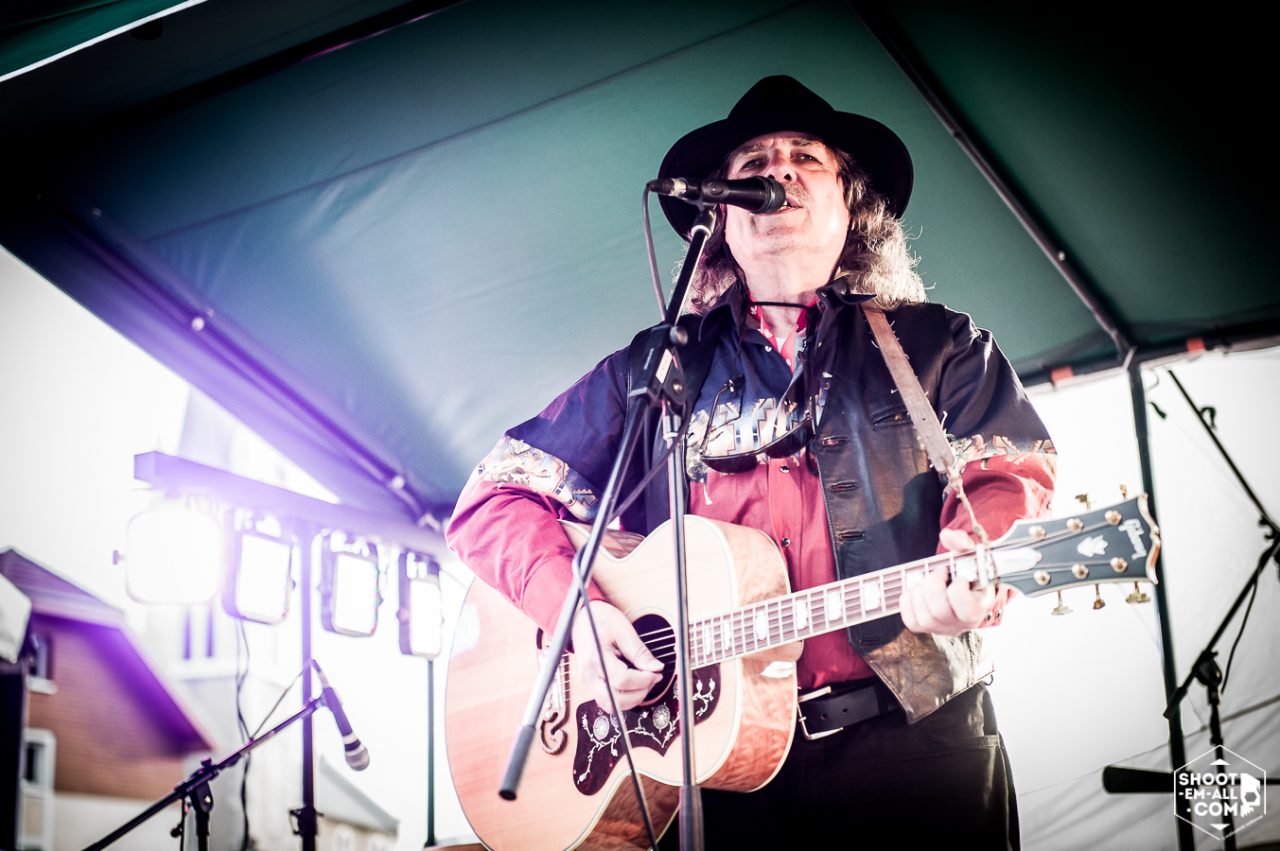 Pierre Aguttes Blues accompagné par Nawak Obamo | Festho'Rock 2017 – photographie Alexandre Coesnon