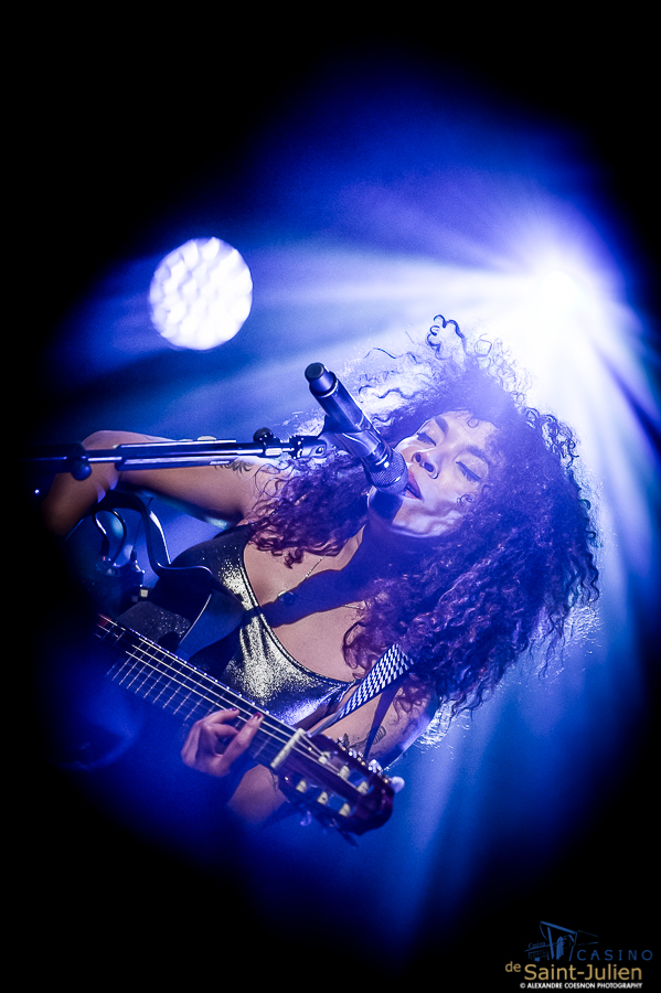 Flavia COELHO | Casino St Julien, 24.02.2016 – photographie Alexandre Coesnon