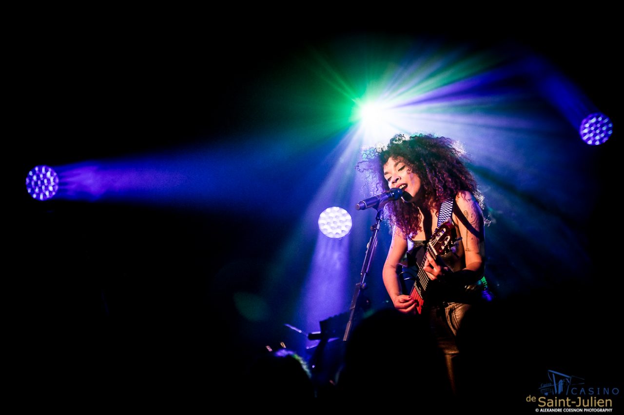 Flavia COELHO | Casino St Julien, 24.02.2016 – photographie Alexandre Coesnon