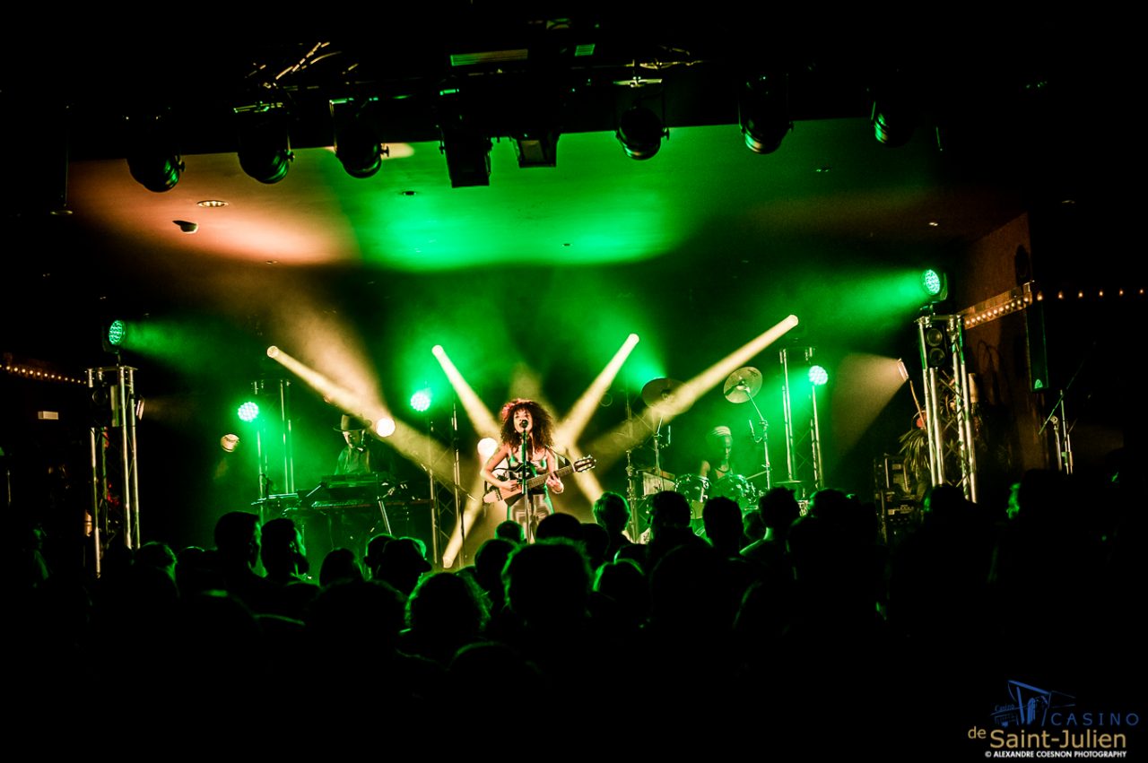 Flavia COELHO | Casino St Julien, 24.02.2016 – photographie Alexandre Coesnon