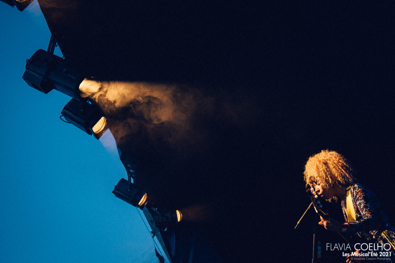 FLAVIA COELHO | Les Musical'Eté 2021, Annemasse – photographie Alexandre Coesnon