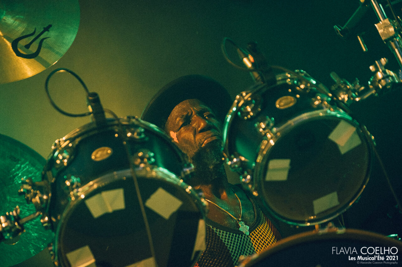 FLAVIA COELHO | Les Musical'Eté 2021, Annemasse – photographie Alexandre Coesnon