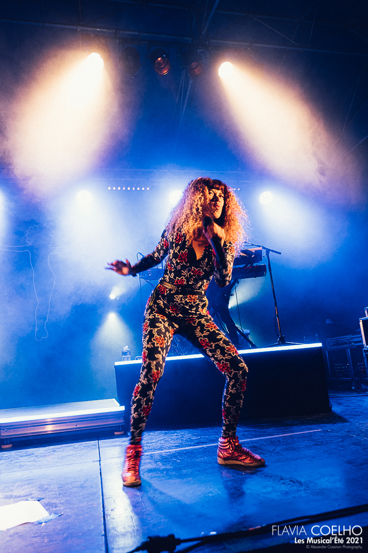 FLAVIA COELHO | Les Musical'Eté 2021, Annemasse – photographie Alexandre Coesnon