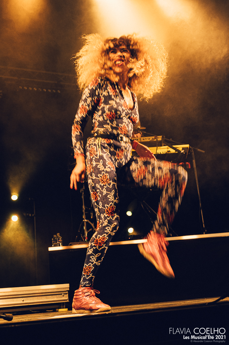 FLAVIA COELHO | Les Musical'Eté 2021, Annemasse – photographie Alexandre Coesnon