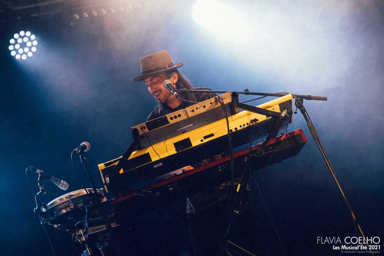 FLAVIA COELHO | Les Musical'Eté 2021, Annemasse – photographie Alexandre Coesnon