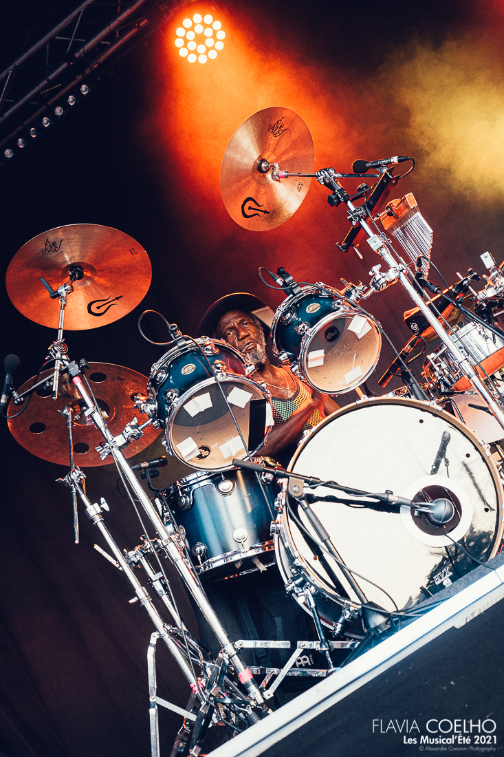 FLAVIA COELHO | Les Musical'Eté 2021, Annemasse – photographie Alexandre Coesnon