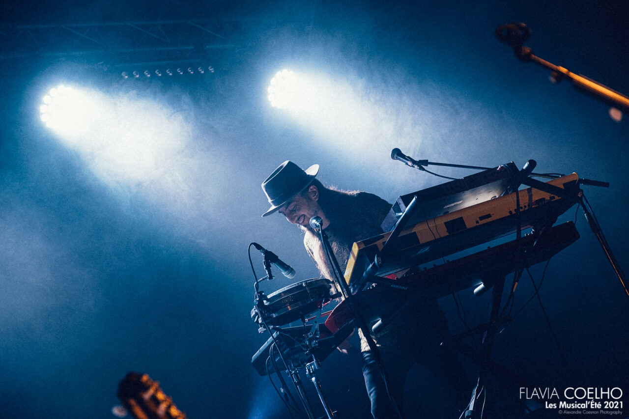FLAVIA COELHO | Les Musical'Eté 2021, Annemasse – photographie Alexandre Coesnon