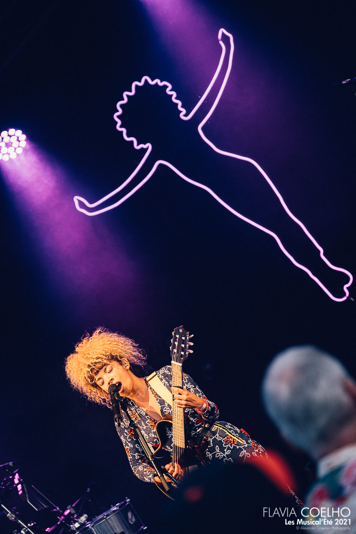 FLAVIA COELHO | Les Musical'Eté 2021, Annemasse – photographie Alexandre Coesnon
