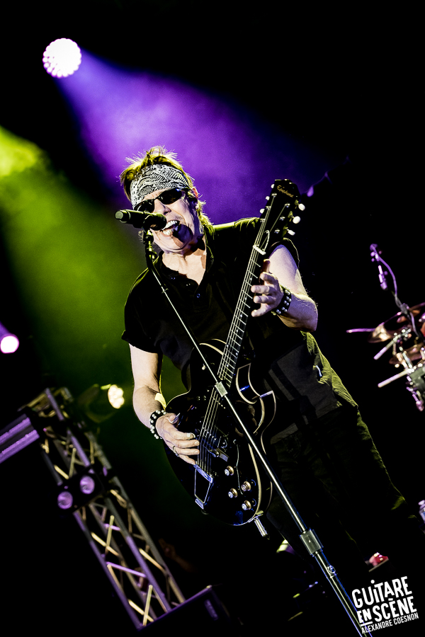 GEORGE THOROGOOD - Guitare en Scène 2022 © Alexamdre Coesnon – photographie Alexandre Coesnon